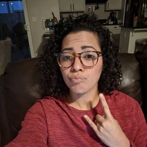 Meet your Posher, Arielle